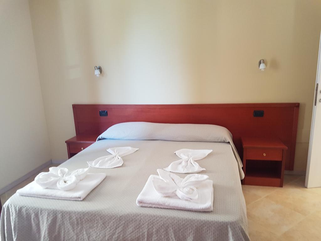 ザンブローネ La Rosa Dei Venti Bed & Breakfast エクステリア 写真